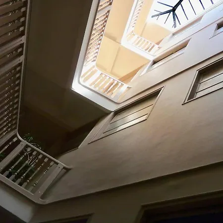 Magnolia : Superbe Deux-Pieces Quartier Du Chateau Pau Buitenkant foto